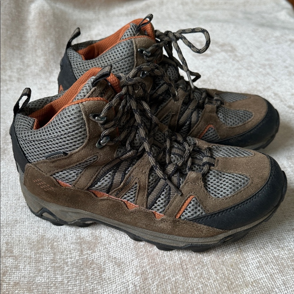 Mountrek Women’s Waterproof Insulated Hiking Boots